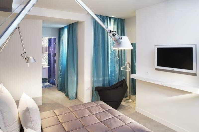 Color Design Hotel Paris Phòng bức ảnh